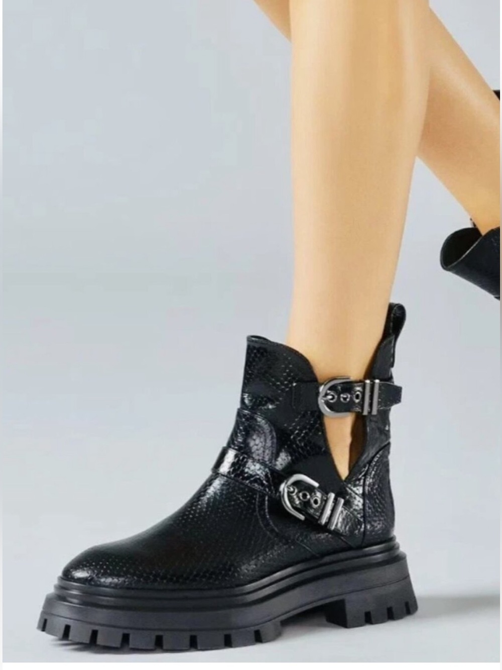 New! Stuart Weitzman Buckled Lug Boots (Maverick Bedford Moto Boots)